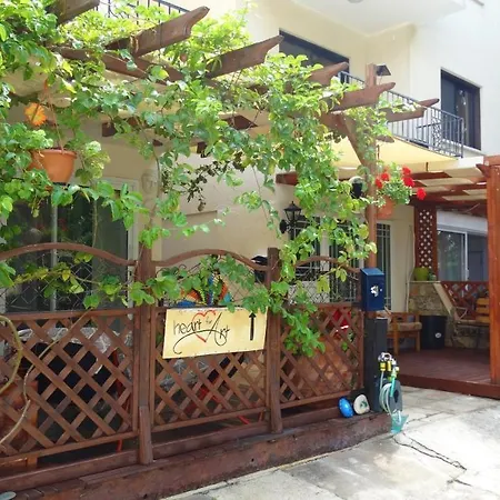 Heart For Art Studio Apartment Paphos